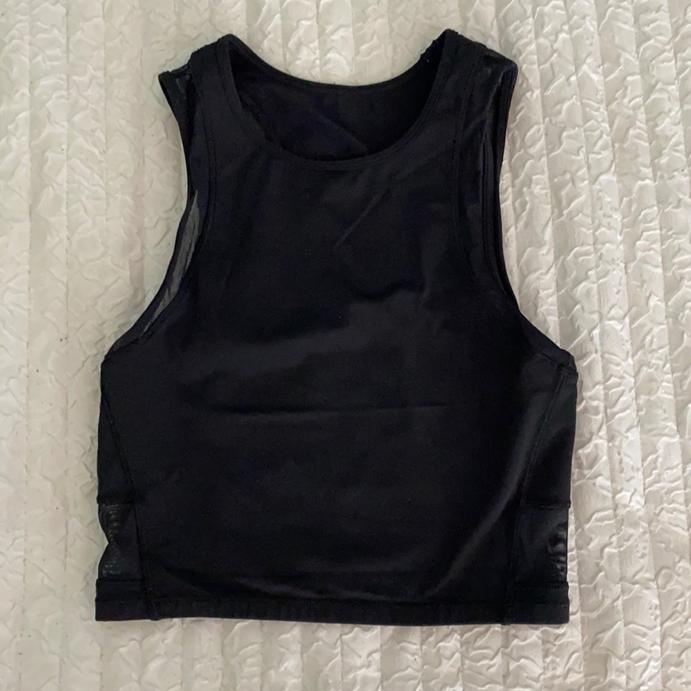 lululemon black crop top